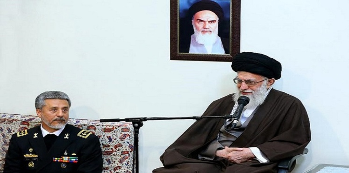 خامنئي يُهاجم روحاني بسبب "استعجاله" في إبرام الاتفاق النووي (صور)