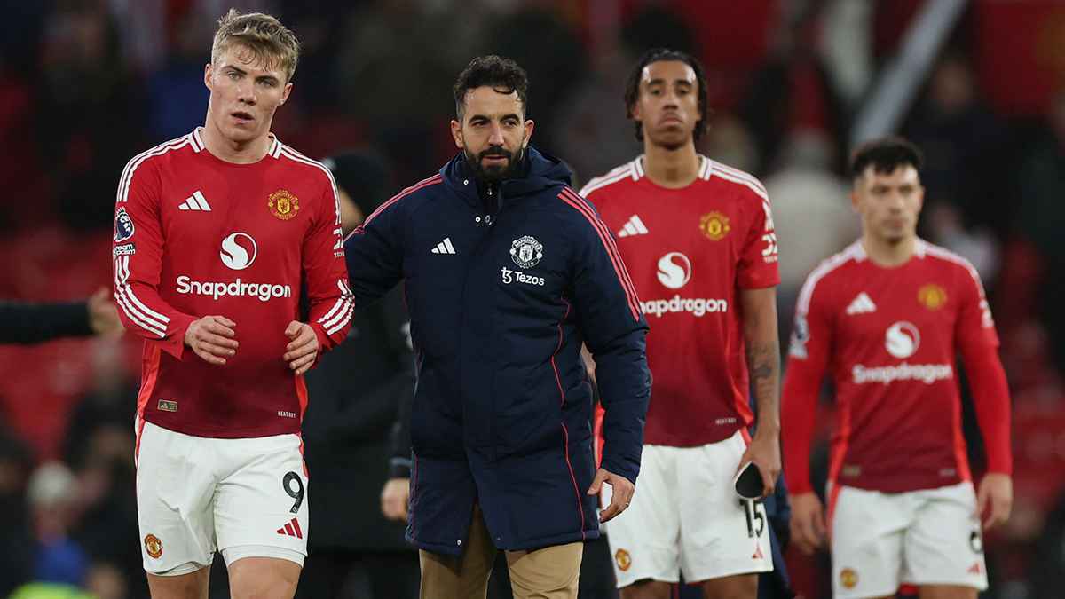 الذكاء الاصطناعي يتوقع "مركزا صادما" لمانشستر يونايتد في الدوري الإنجليزي