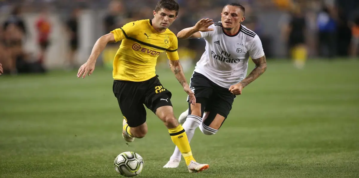 بايرن ميونخ يستعد لخطف موهبة جديدة من بروسيا دورتموند