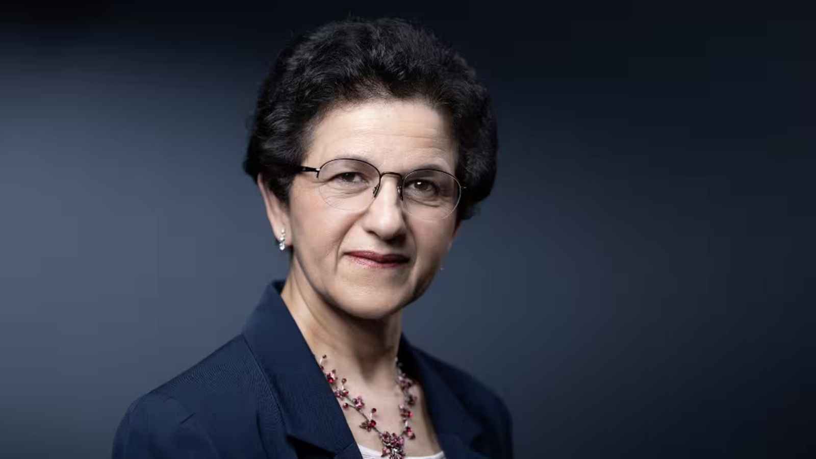 فرنسا.. لماذا تخلّت مليكة سوريل عن حزب التجمع الوطني؟