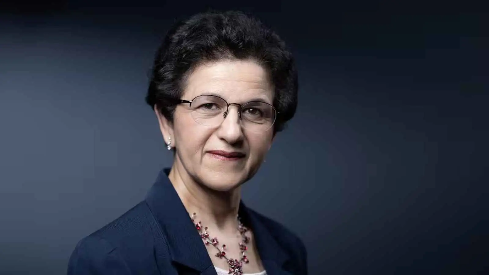 فرنسا.. لماذا تخلّت مليكة سوريل عن حزب التجمع الوطني؟