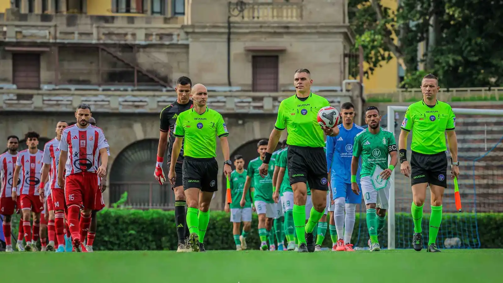 عقوبات صادمة.. ما القرارات المحتملة بعد توقّف مباراة أهلي طرابلس وأهلي بنغازي؟