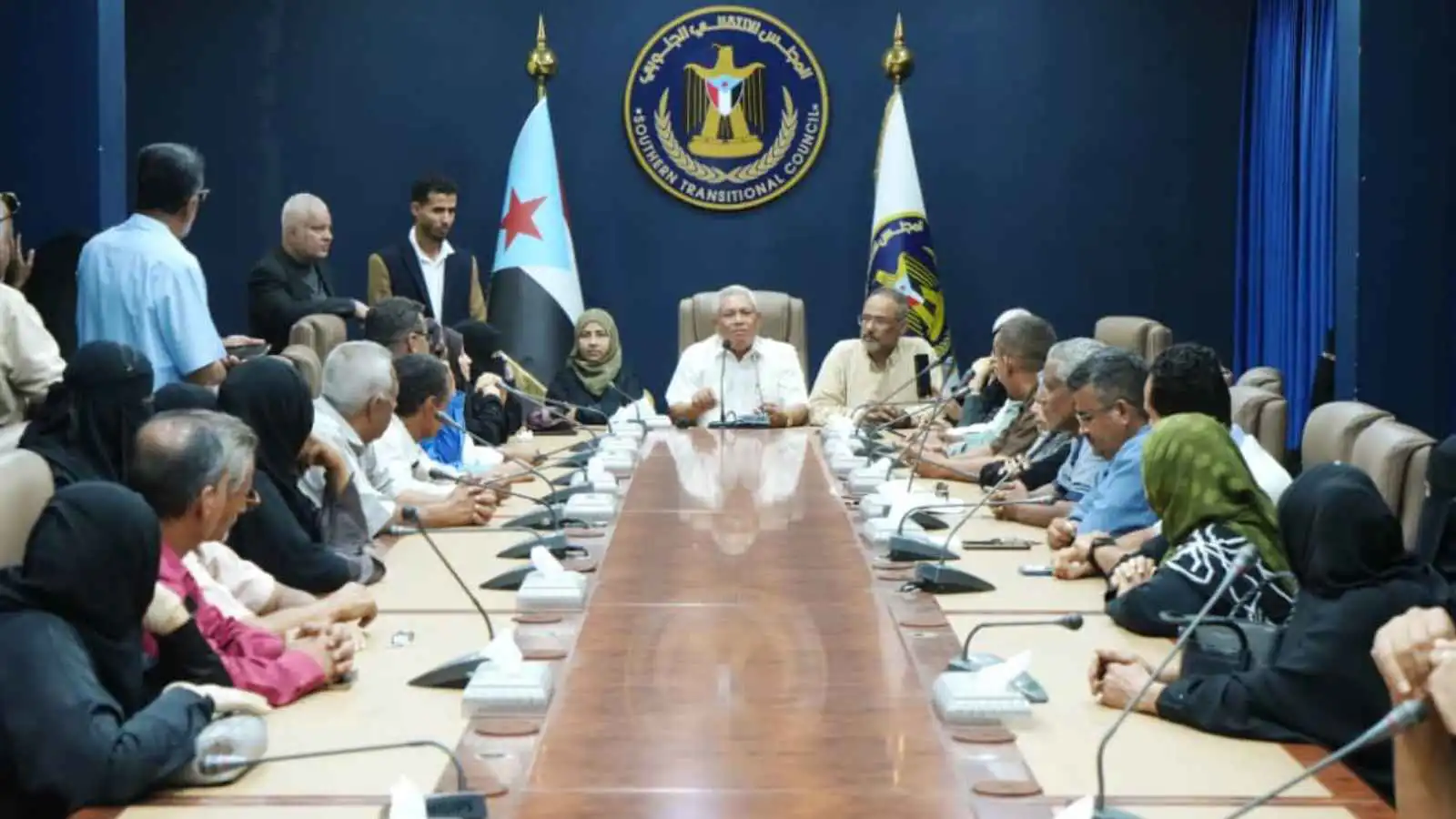 اليمن.. "الانتقالي الجنوبي" يكسر قرار إغلاق مقر أمانته العامة في عدن