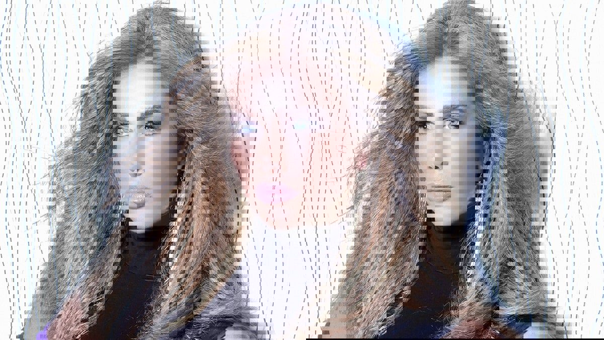 نيكول سابا تفقد أعصابها وتعتدي على المشاركين في "5 نجوم" (فيديو)