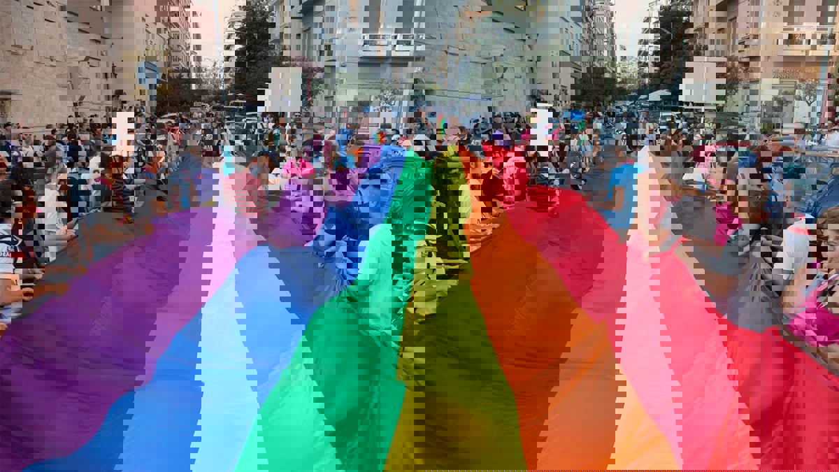 الإنسان الطبيعي لن يرضخ