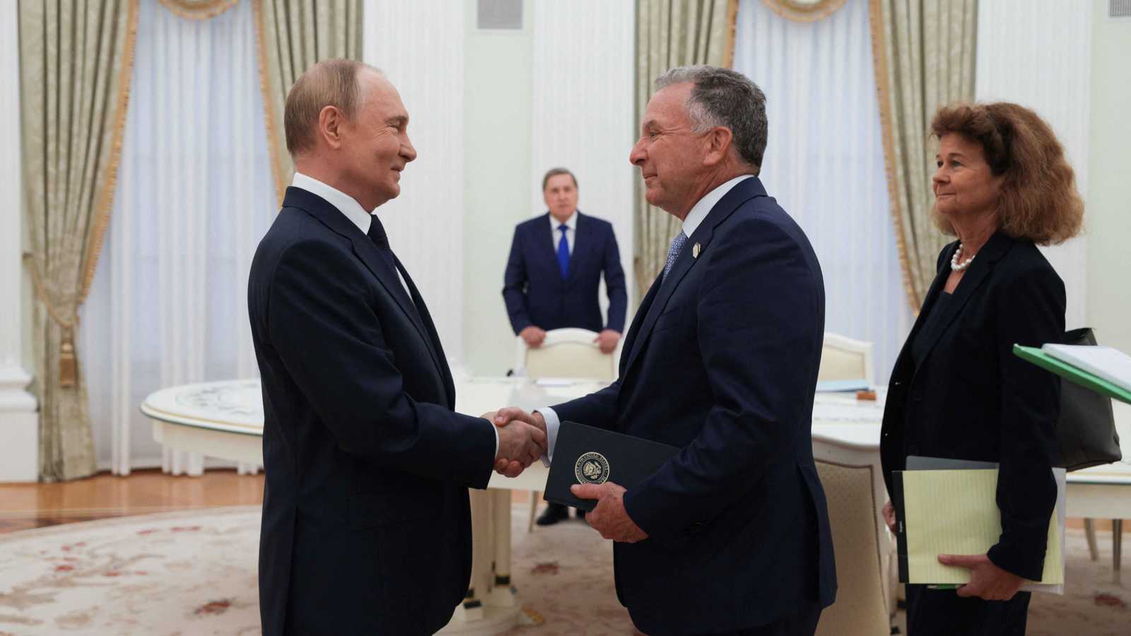 قبيل انتهاء مهلة ترامب.. بوتين يلتقي ستيف ويتكوف (فيديو)