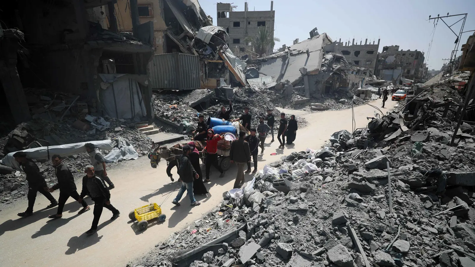 عشرات القتلى في قصف إسرائيلي على حي الشجاعية (فيديو)