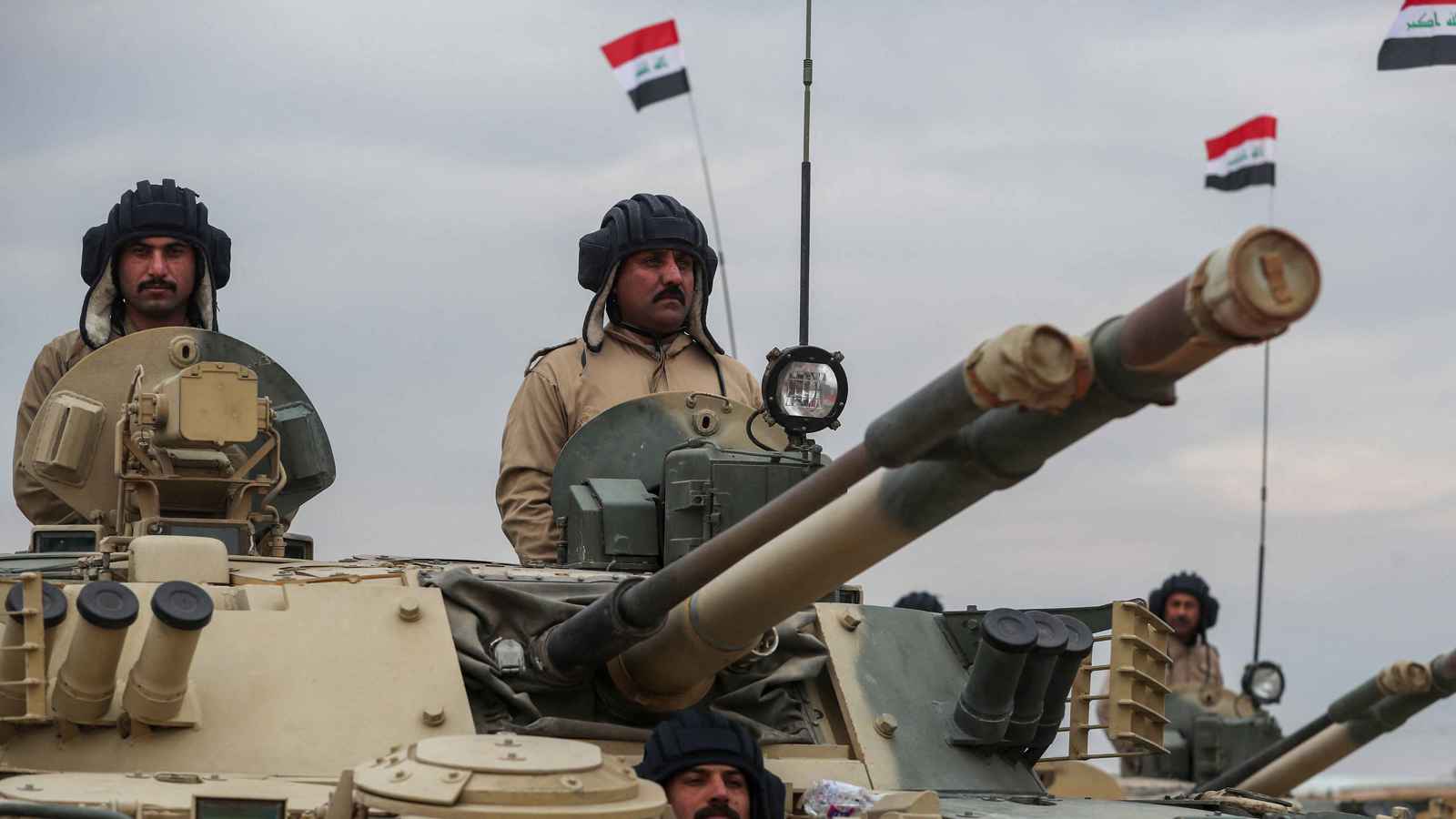 لسد الفجوات الحدودية.. العراق يتحرك بعد الانسحاب الأمريكي من شرق سوريا