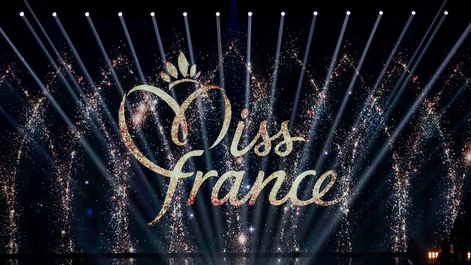 متسابقة تتفوق باختبار الثقافة ضمن "ملكة جمال فرنسا" 2025