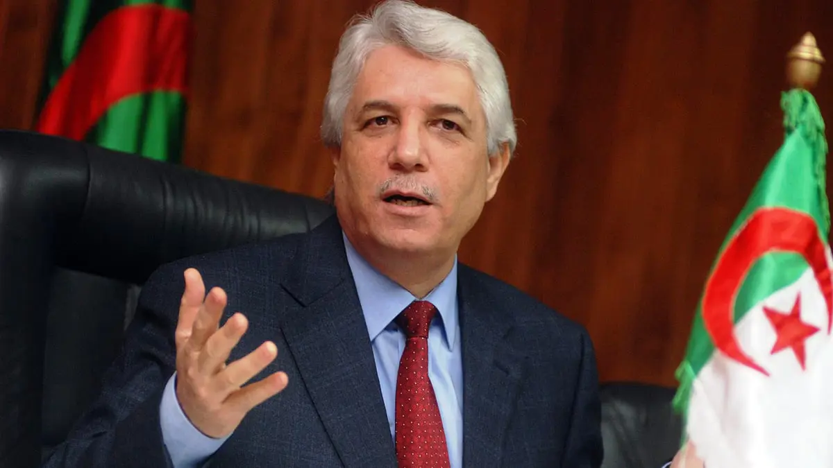 حكم بالسجن لعامين على وزير العدل الجزائري السابق الطيب لوح