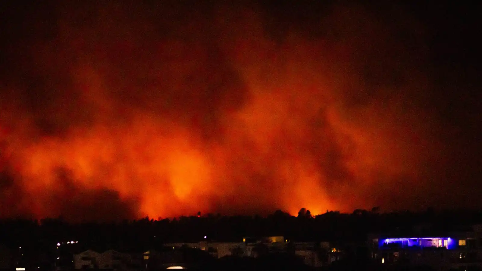 2025 عام الكوارث المكلفة.. خسائر مناخية تتجاوز 120 مليار دولار