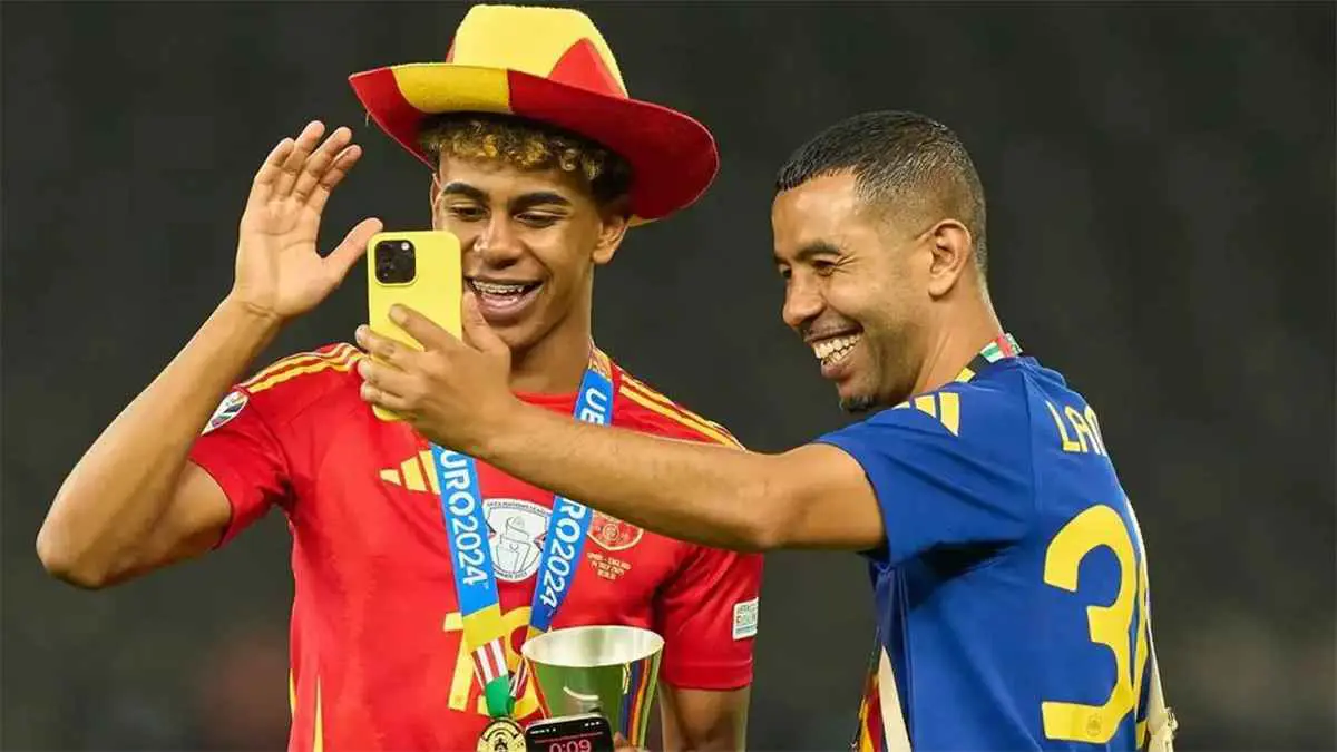 سُرق واعتقدوا أنه مدمن.. ما مرض "الصرع" الذي أصاب والد لامين يامال؟