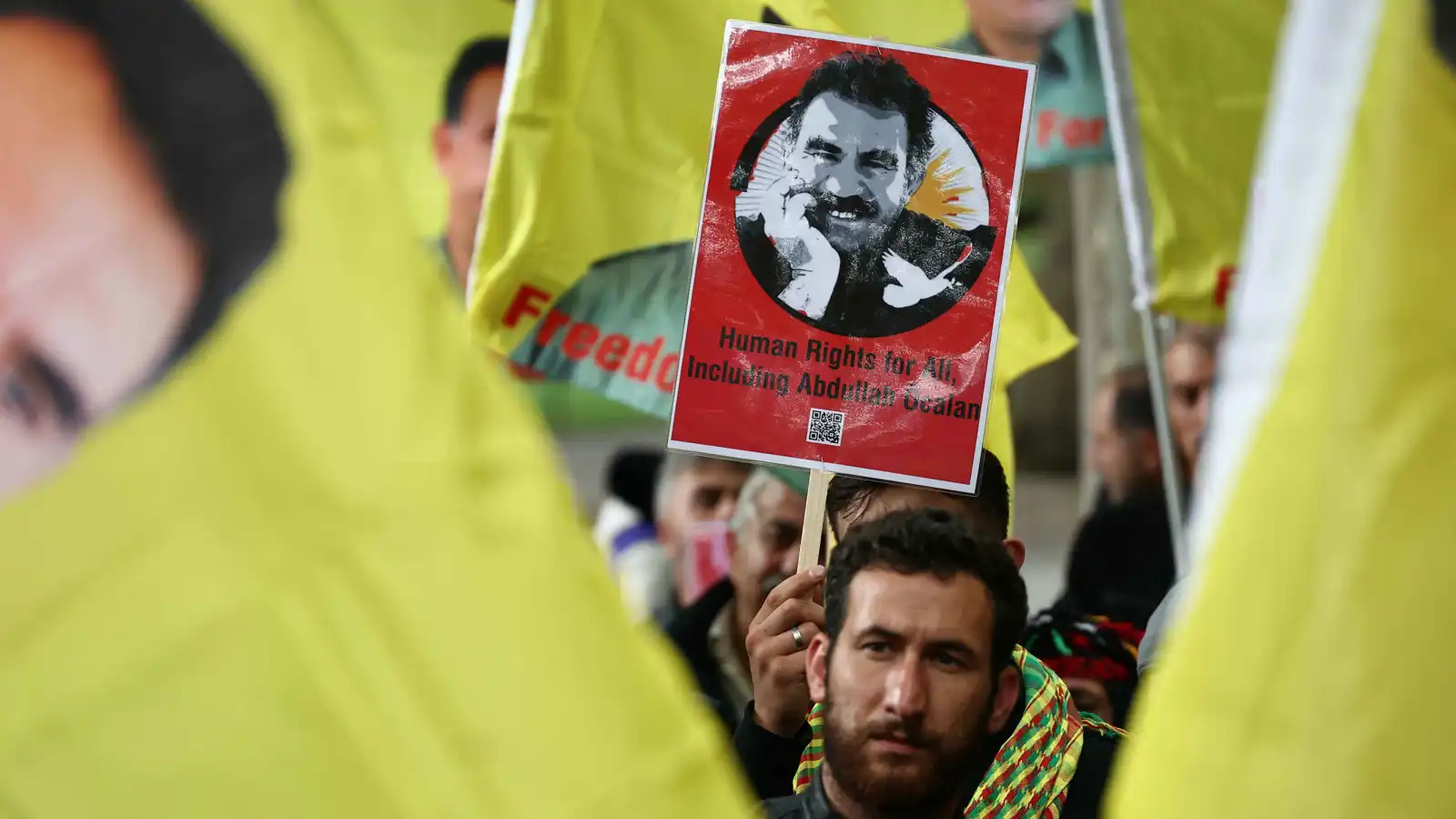 بسبب "مسيرة أوجلان".. انقسام سياسي يهدد السلام بين أنقرة والأكراد