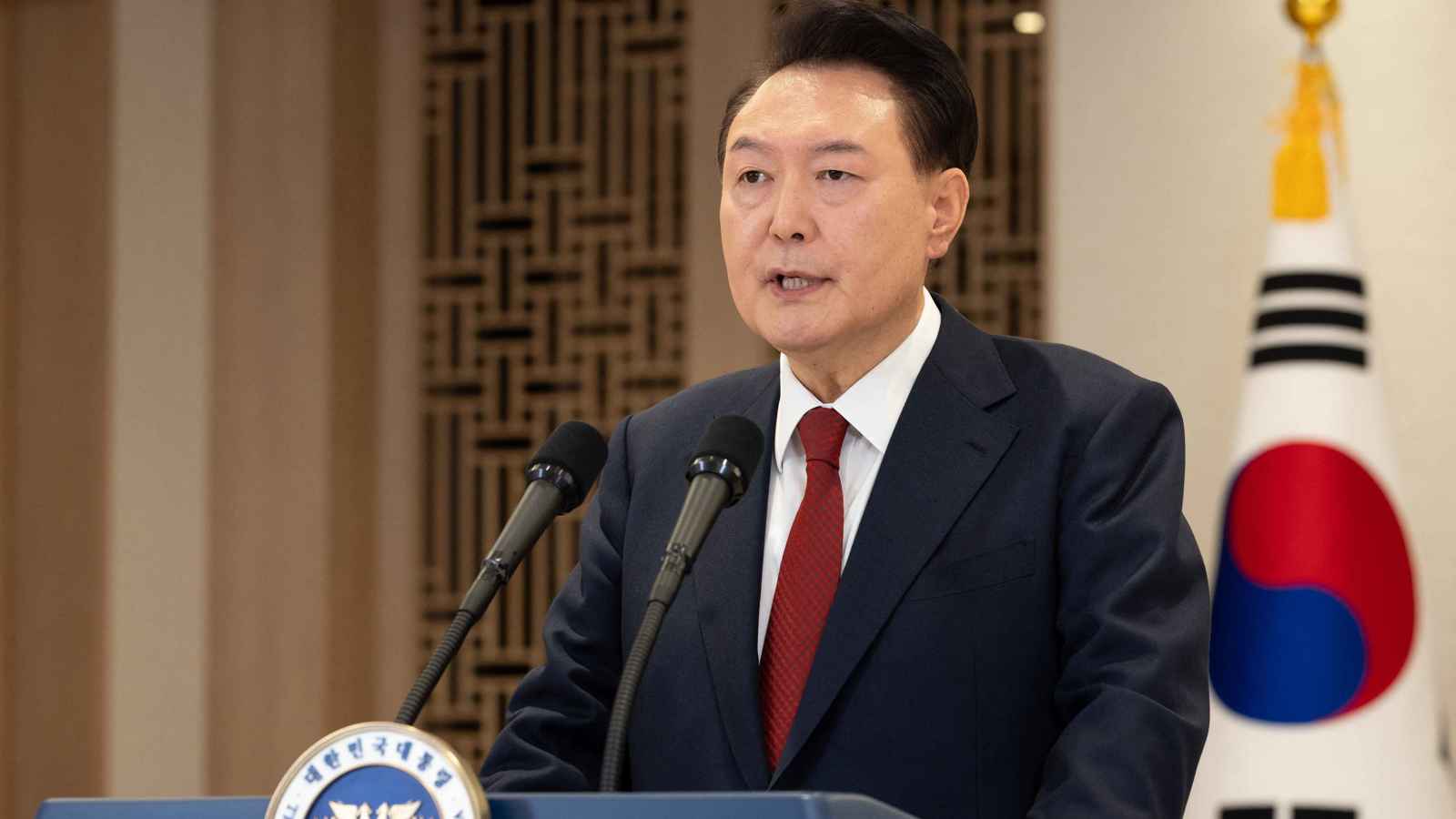 الشرطة الكورية الجنوبية تداهم مجددا مكتب رئيس البلاد