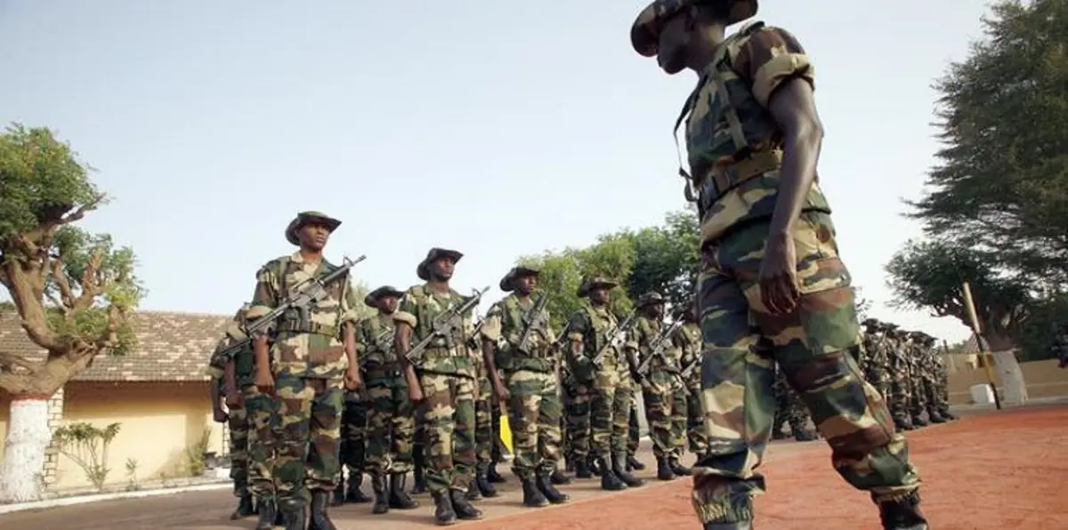 القوات السنغالية ستدخل جامبيا منتصف الليل ما لم يترك جامع السلطة