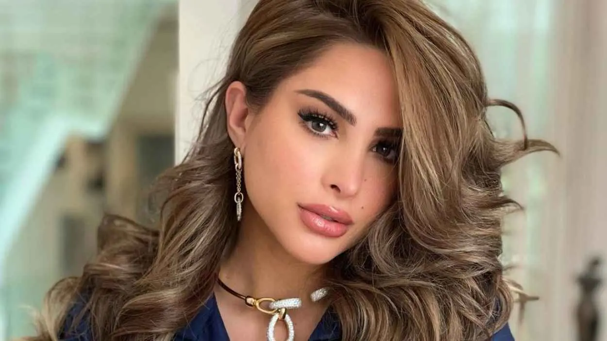 انهيار سقف منزل البلوغر فوز الفهد فجأة.. ما القصة؟ (فيديو)