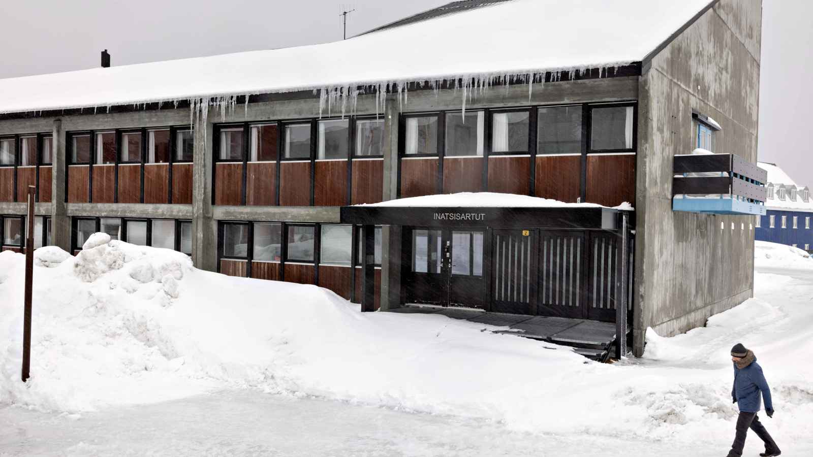 تثير أطماع ترامب.. برلماني يدعو غرينلاند لفرض رسوم على عبور السفن