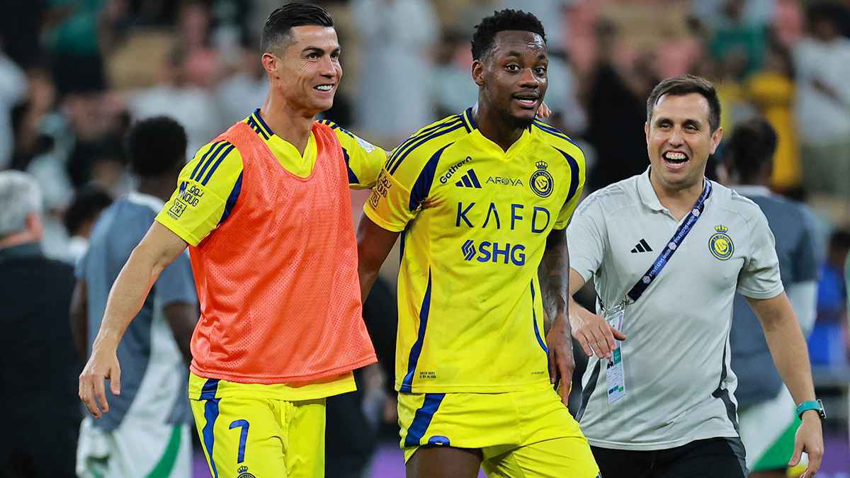 ركض مثل الطفل فرحاً.. رد فعل جنوني من رونالدو بعد هدف النصر (فيديو)