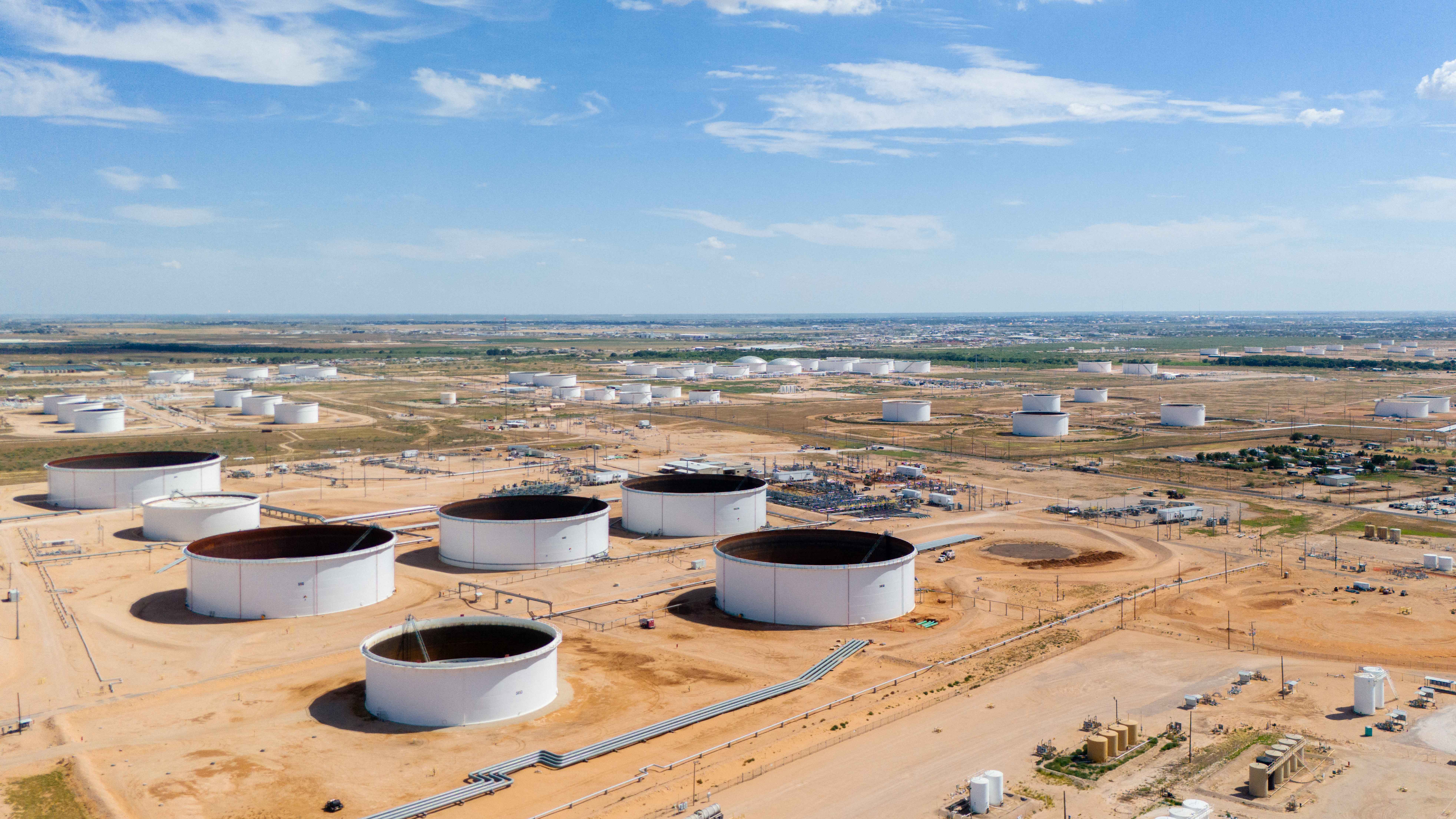 أمريكا تسعى لشراء 4.5 مليون برميل نفط لملء الاحتياطي الاستراتيجي‎