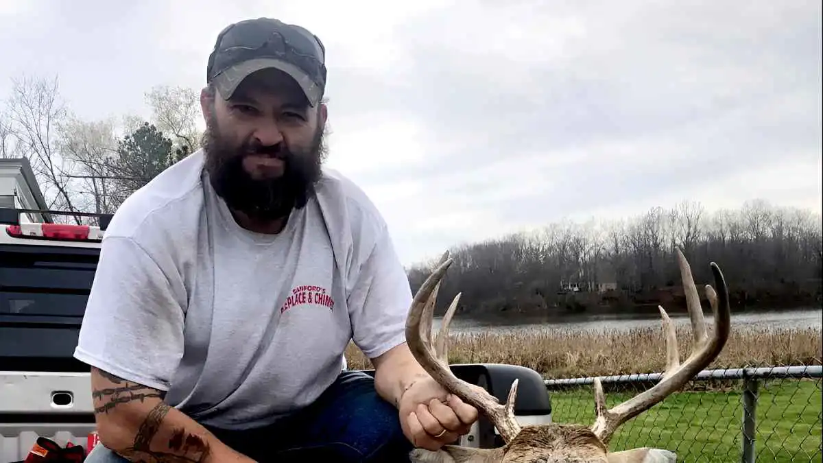 خدم في العراق.. من هو توماس سانفورد منفذ هجوم ميشيغان؟ (صور)