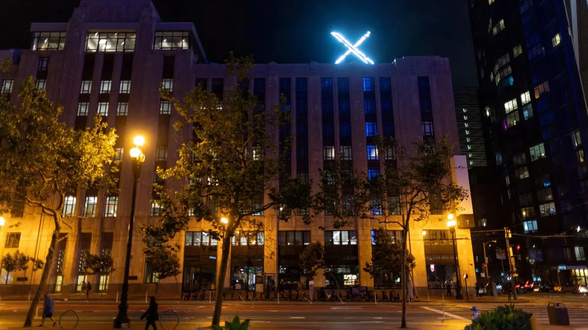 بتكتيكاته "غير التقليدية".. ماسك يعيد الأمل لأصحاب الأسهم في "إكس"