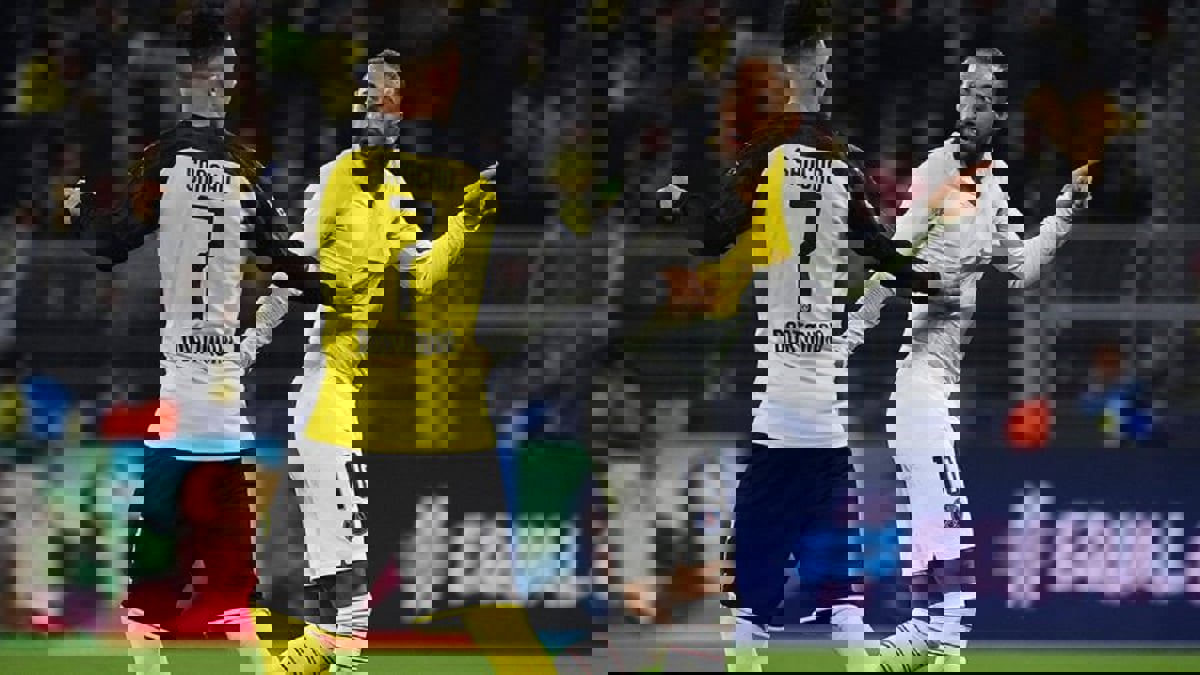 نيمار أم جادون سانشو.. تقرير يكشف الخيار الأول لنادي برشلونة