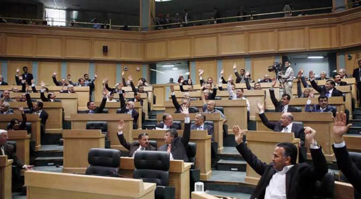 مجلس النواب الأردني يرفض رفع أسعار الكهرباء