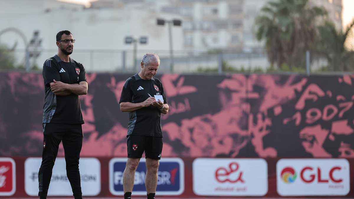 الأهلي المصري يقترب من أغلى صفقة محلية