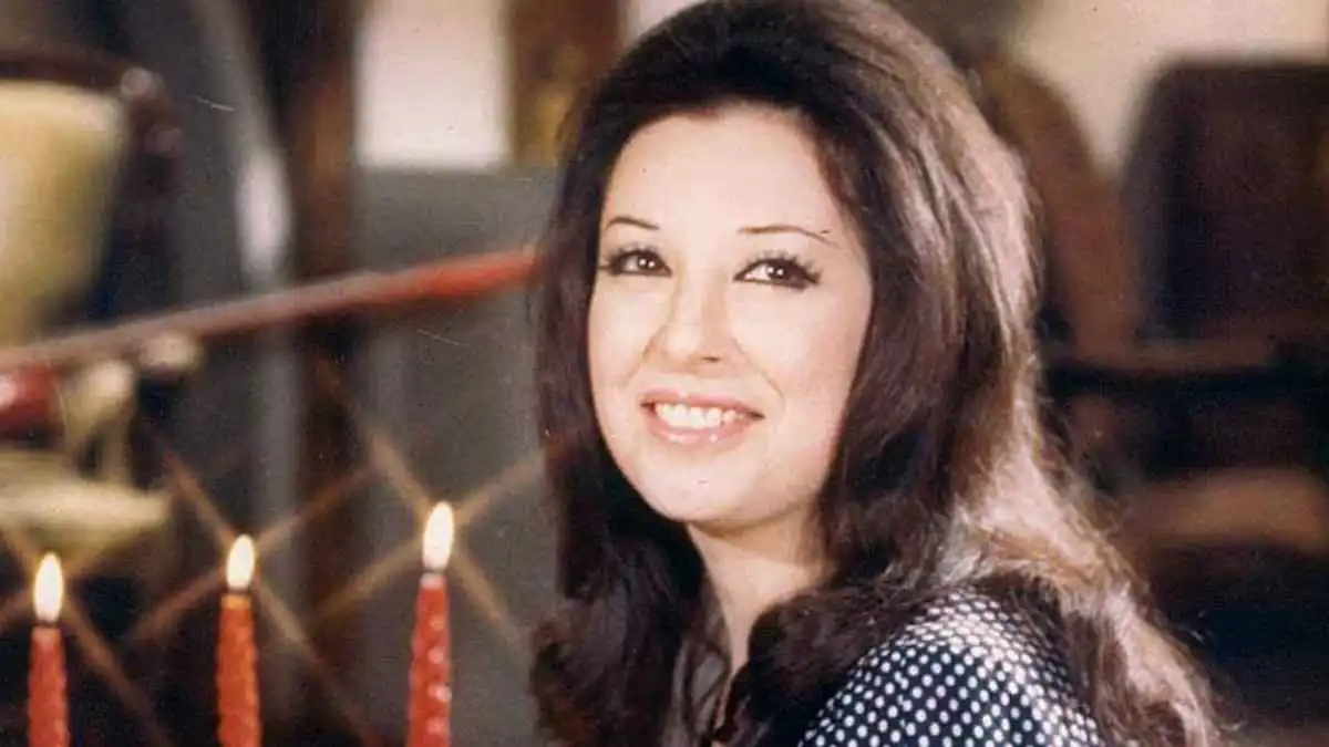 نجاة الصغيرة تحسم جدل صورتها المتداولة