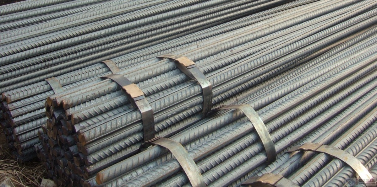 زيادات حادة بأسعار الحديد في مصر وسط اتهامات بين التجار والمصانع‎