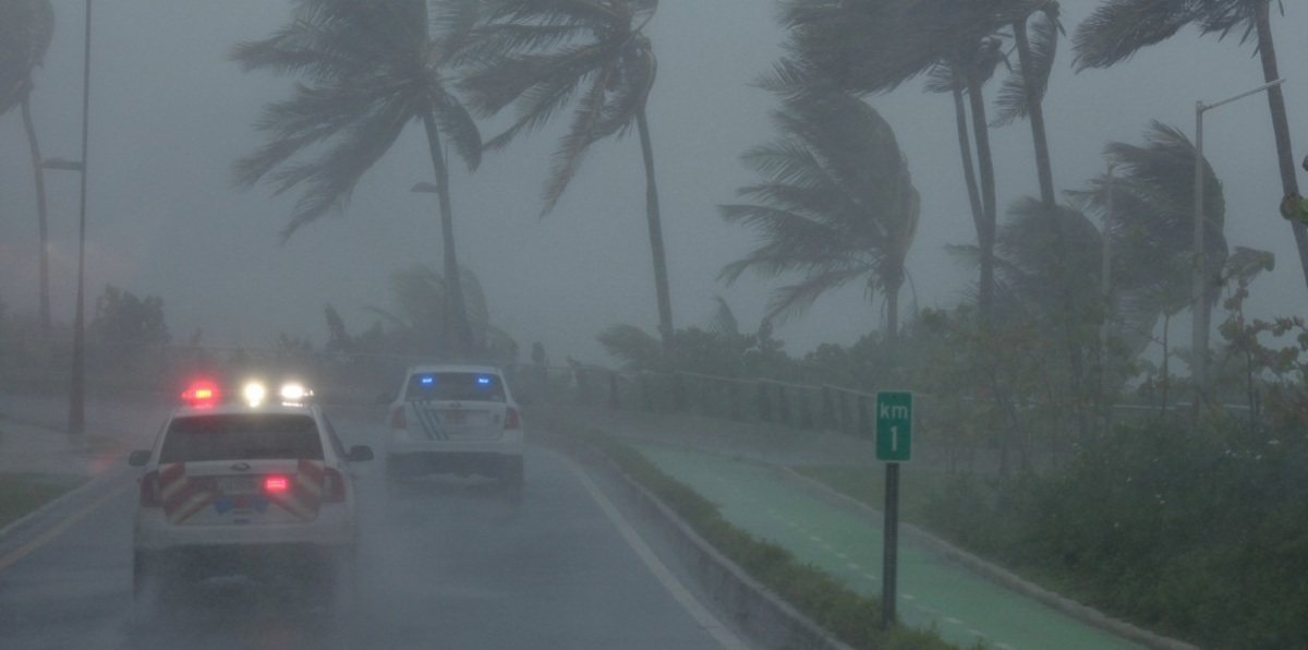 الإعصار "إرما" يضرب بشدة.. و أوروبا تتأهب لمواجهة الأسوأ