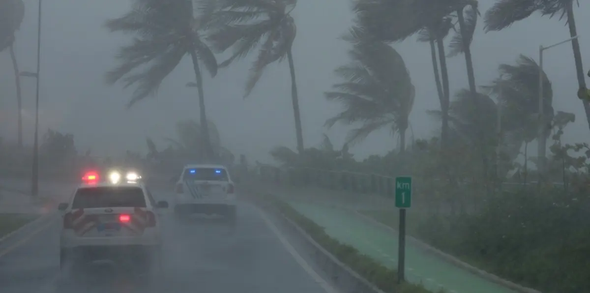 الإعصار "إرما" يضرب بشدة.. و أوروبا تتأهب لمواجهة الأسوأ