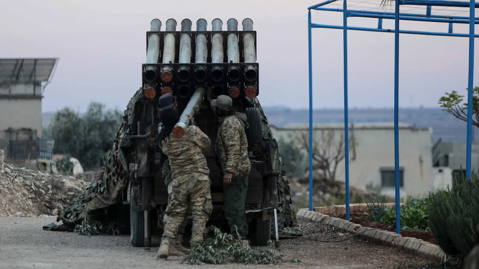 كمين محكم وقصف دام.. هذا ما حدث في حماة