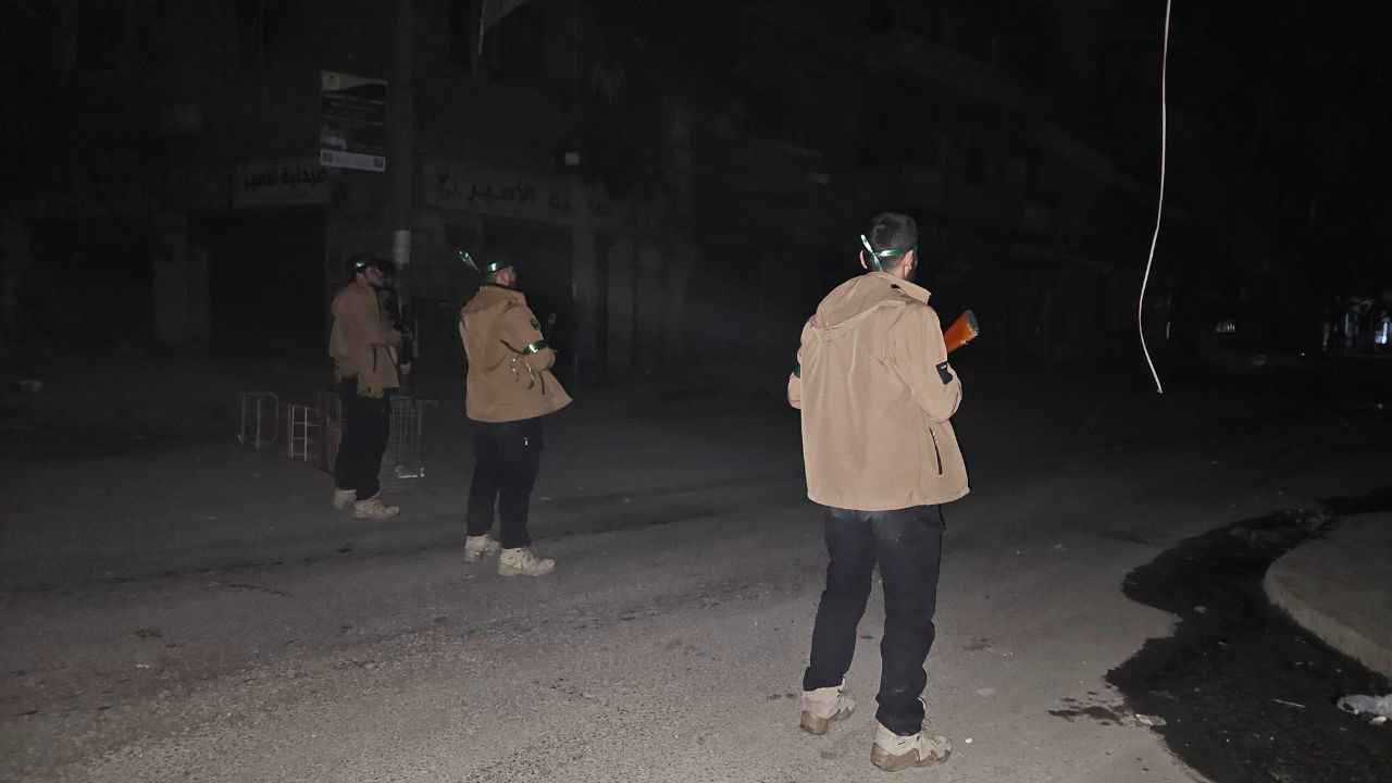 الجيش السوري يستهدف مواقع "قسد" في "دير حافر" بريف حلب (صور)