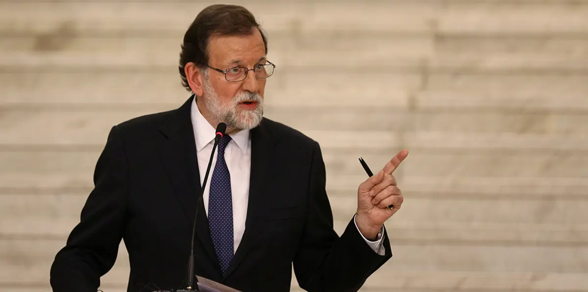 حكومة إسبانيا تبقي سيطرتها على "كتالونيا"