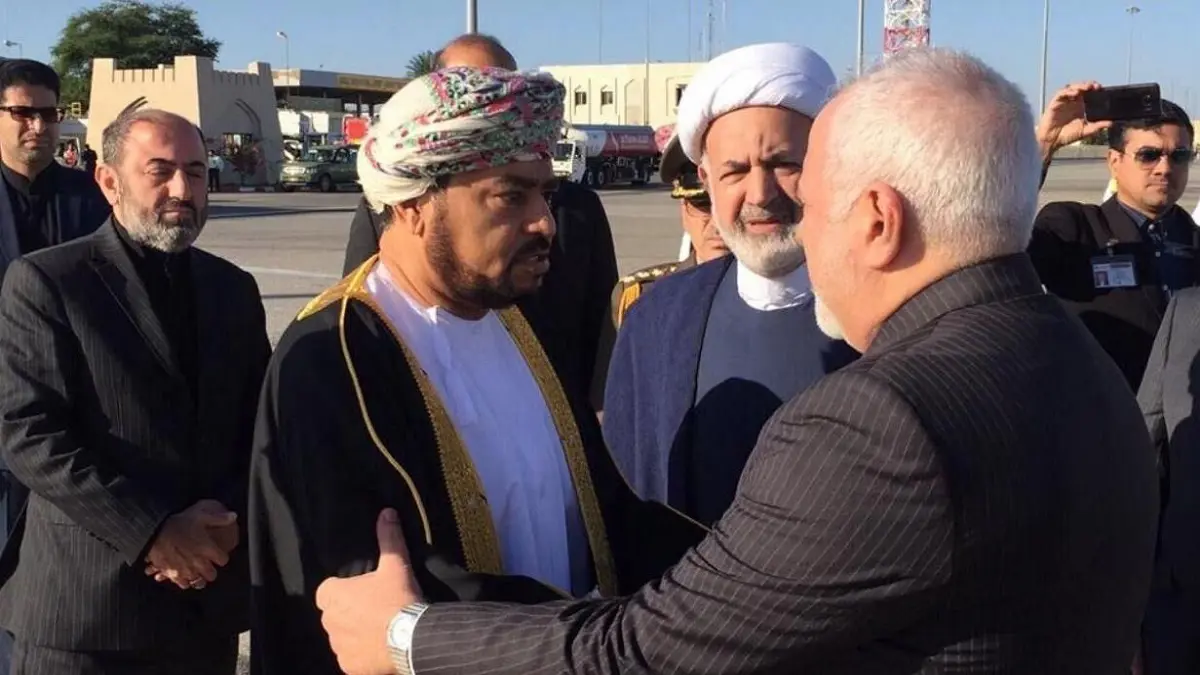 ظريف يصل مسقط ويلتقي هيثم بن طارق