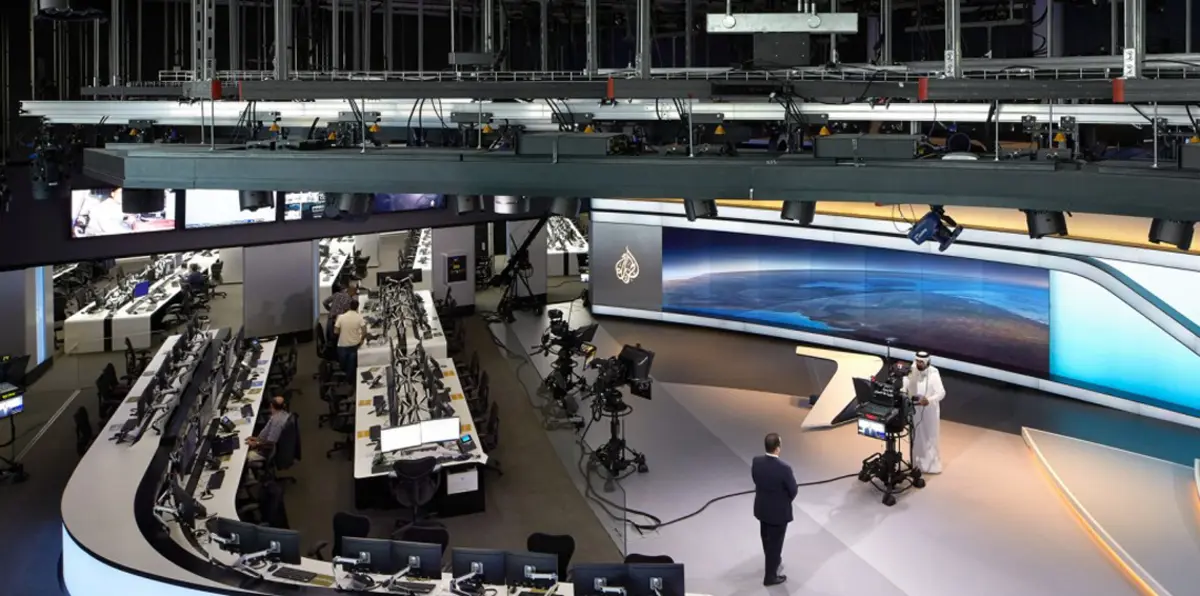 على خلفية أحداث عدن.. قناة الجزيرة القطرية تتحول إلى ناصح "أمين" للسعودية (فيديو إرم)