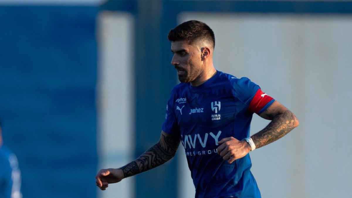 حقيقة فشل تجديد عقد روبن نيفيز مع الهلال السعودي