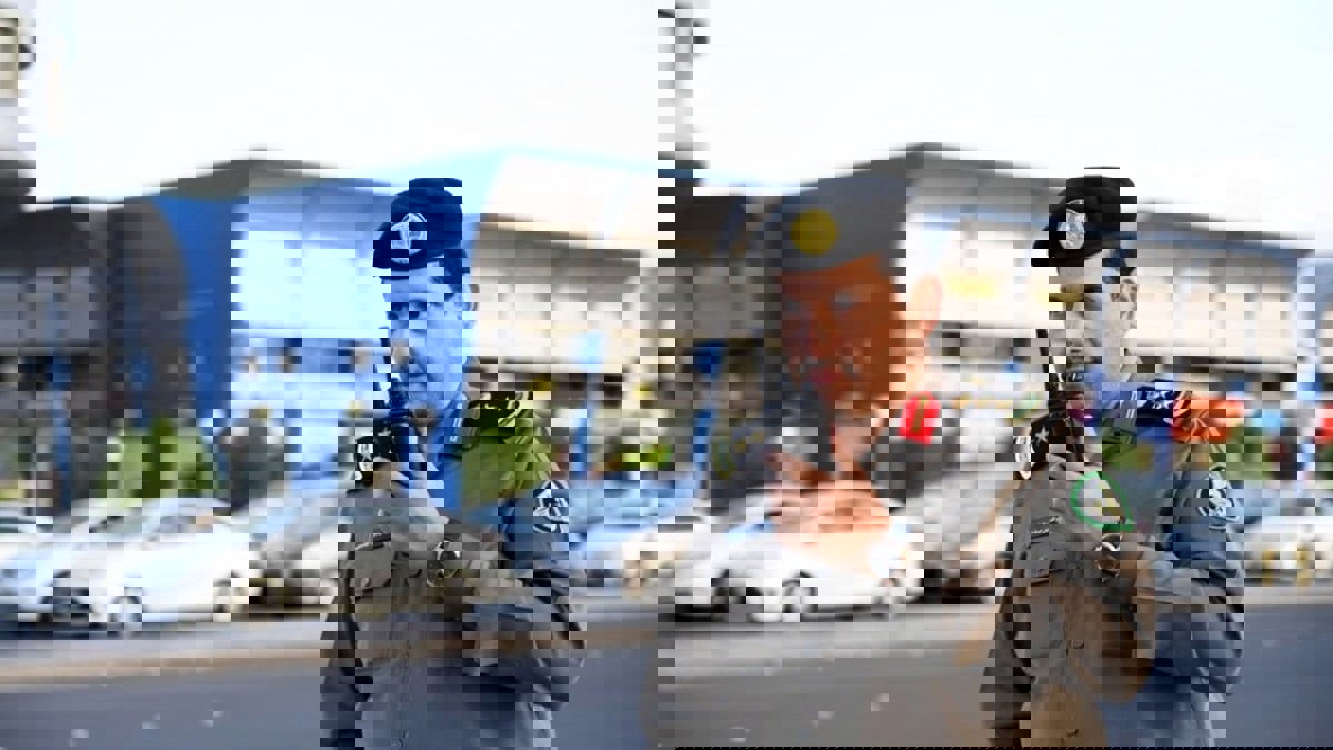 القبض على سعودي بالطائف أساء لسكان إحدى المناطق (فيديو)