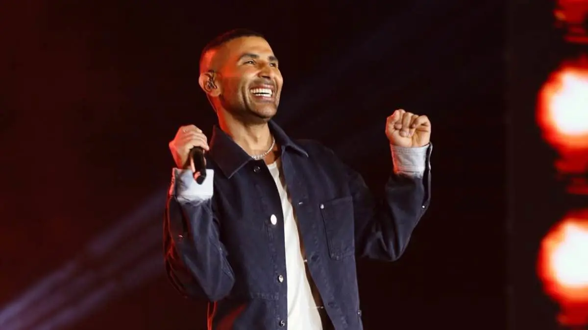 تحوّل لافت بحياة أحمد سعد بعد إزالة الوشوم.. هل سيعتزل الفن؟ (صور)