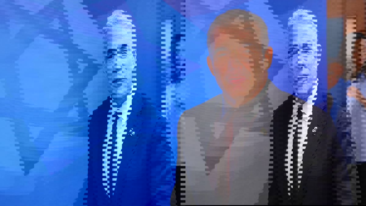 وزير الخارجية الإسرائيلي يائير لابيد يصل القاهرة الخميس