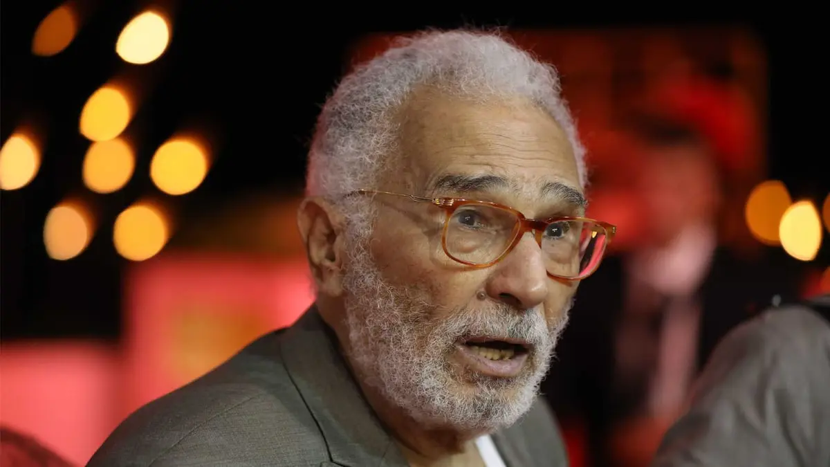 بعد استقرار حالته الصحية.. الفنان عبد الرحمن أبو زهرة يغادر المستشفى