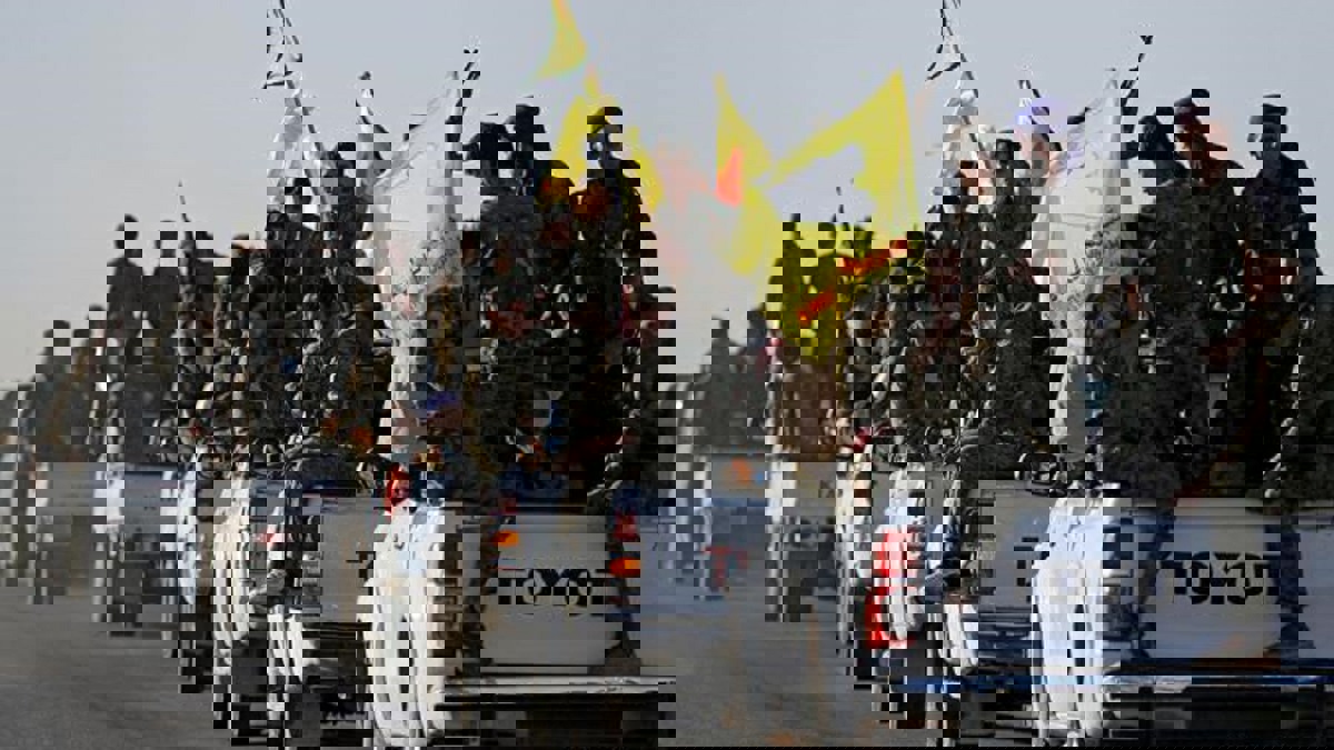 قوات سوريا الديمقراطية توافق على الاتفاق التركي الروسي وتنتشر بعيدًا عن الحدود