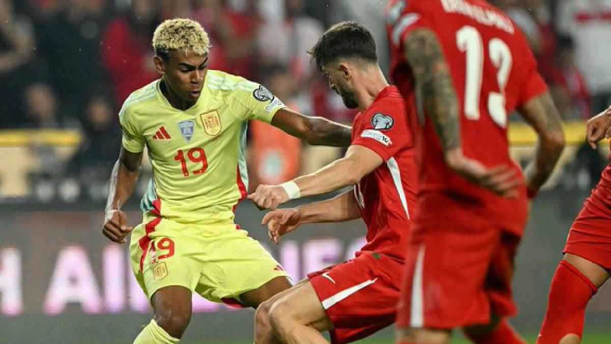 يامال يقهر غولر.. منتخب إسبانيا يسحق تركيا في تصفيات كأس العالم (فيديو)