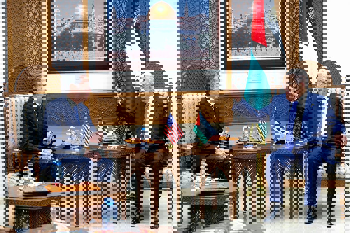 عباس لبلينكن: قطاع غزة جزء لا يتجزأ من الدولة الفلسطينية