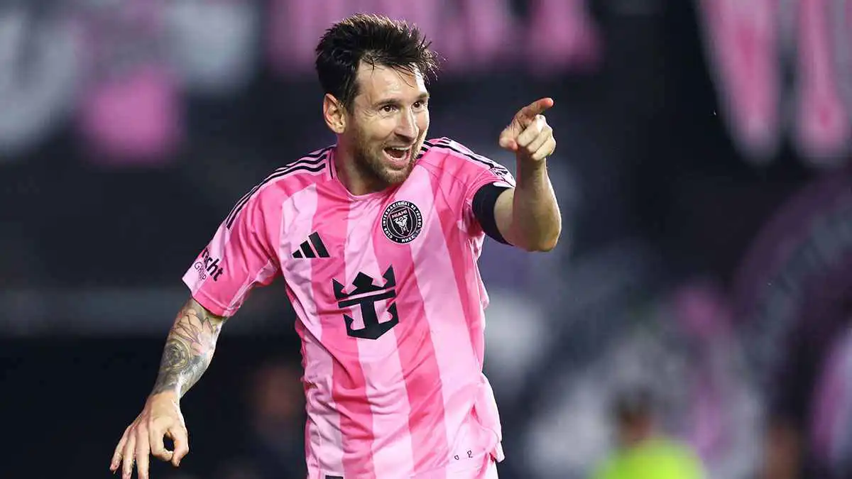 ميسي يطالب إنتر ميامي بضم نجم ريال مدريد السابق