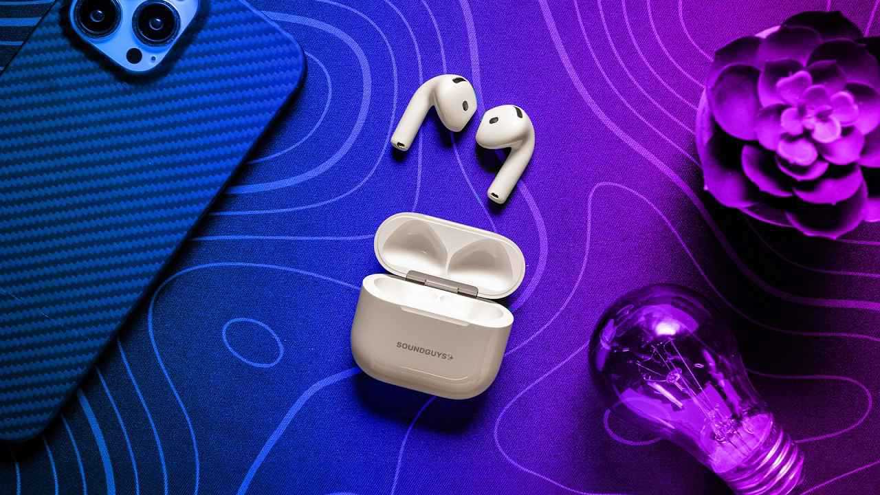 "أبل" تضيف بهدوء ميزات جديدة إلى سماعات "AirPods"