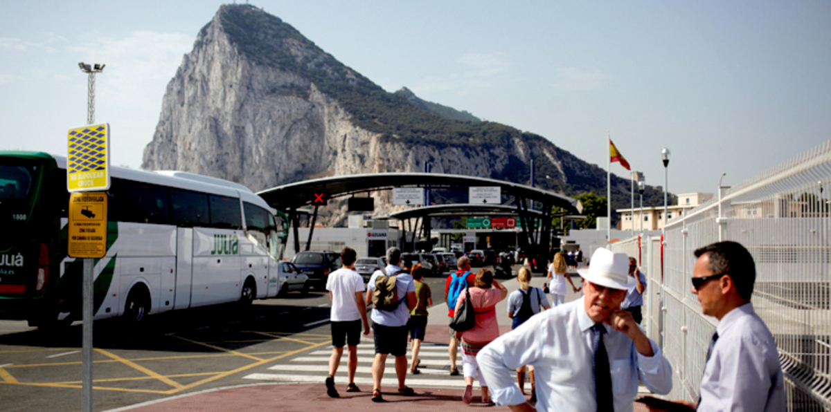 إسبانيا تسعى لسيادة مشتركة على جبل طارق بعد الاستفتاء البريطاني