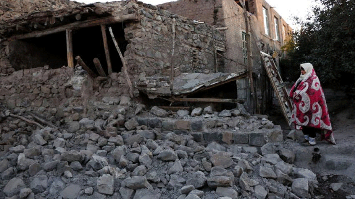 أزمة الإيواء تطارد متضرري زلزال محافظة أذربيجان الشرقية في إيران