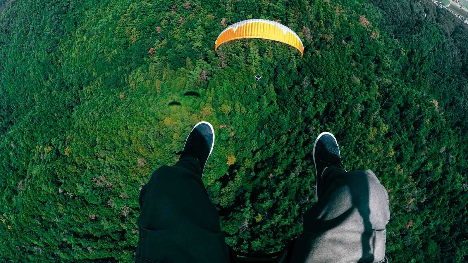 مصرع مظلية أرجنتينية أثناء قفز منفرد